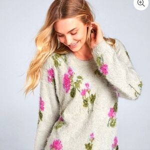 Venus Pullover Eyelash-Textured Floral Sweater